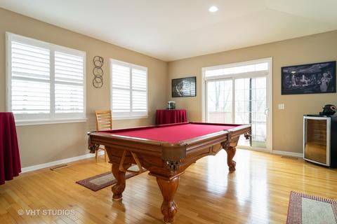 850 Forest Glen Ct, Bartlett, IL 60103 photo 13