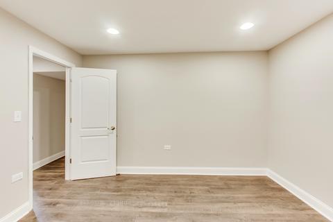 7815 S Champlain Ave, Chicago, IL 60619 photo 22