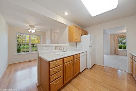 1647 Colfax Ct #1, Bartlett, IL 60103 photo 4