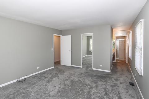 4099 Whispering Trails Dr, Hoffman Estates, IL 60192 photo 17
