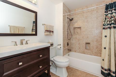 4099 Whispering Trails Dr, Hoffman Estates, IL 60192 photo 21