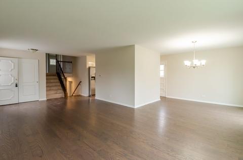 180 Norman Ct, Des Plaines, IL 60016 photo 5