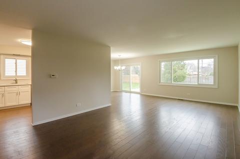 180 Norman Ct, Des Plaines, IL 60016 photo 4