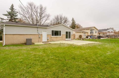 180 Norman Ct, Des Plaines, IL 60016 photo 23