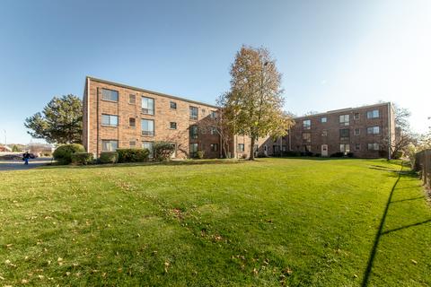 5408 Chateau Dr #4, Rolling Meadows, IL 60008 photo 24