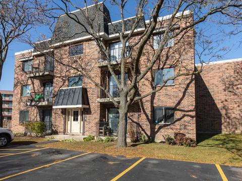 5408 Chateau Dr #4, Rolling Meadows, IL 60008 photo 1