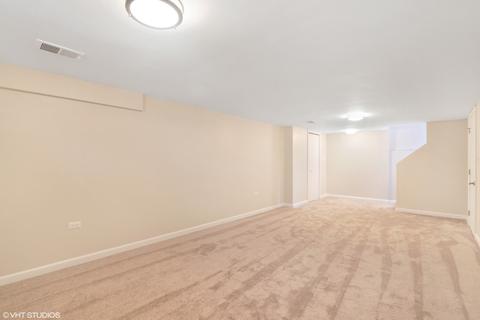 957 Greenview Ave, Des Plaines, IL 60016 photo 22