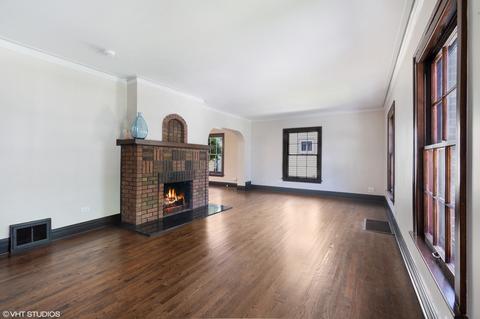 957 Greenview Ave, Des Plaines, IL 60016 photo 5