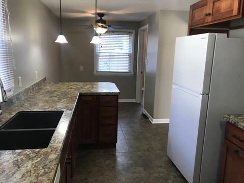 2102 Benjamin Ln, Bloomington, IL 61701 photo 5