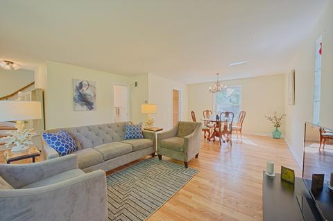 59 Longcommon Rd, Riverside, IL 60546 photo 4