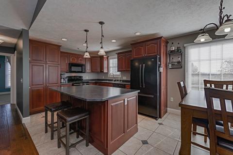 38 Fedor Cir, Bloomington, IL 61705 photo 11
