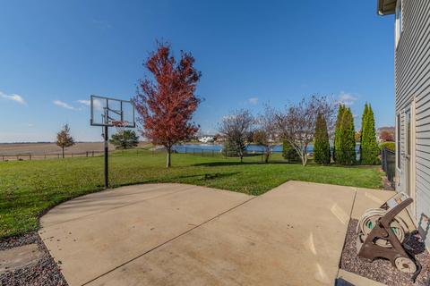 38 Fedor Cir, Bloomington, IL 61705 photo 44