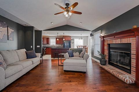 38 Fedor Cir, Bloomington, IL 61705 photo 7