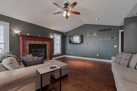 38 Fedor Cir, Bloomington, IL 61705 photo 8