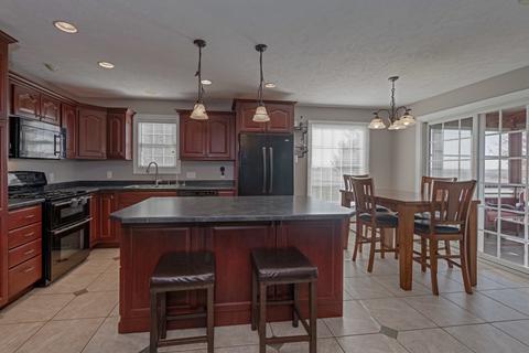 38 Fedor Cir, Bloomington, IL 61705 photo 10