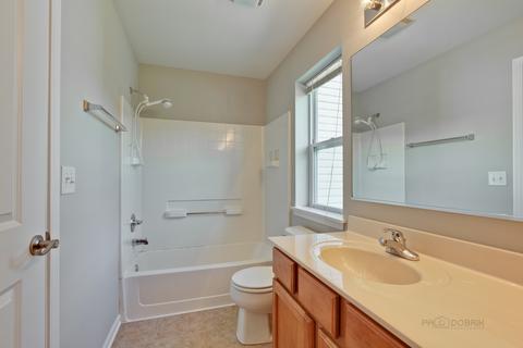 1341 Bison Ln, Hoffman Estates, IL 60192 photo 32
