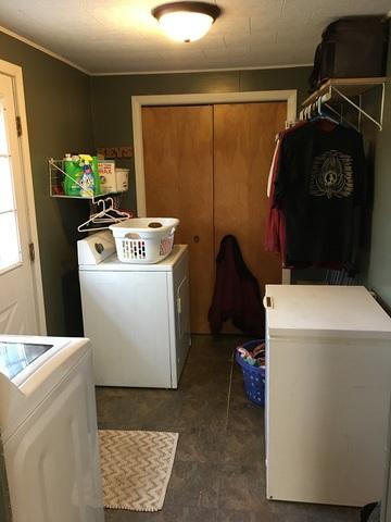 565 E Grove St, Sheldon, IL 60966 photo 6
