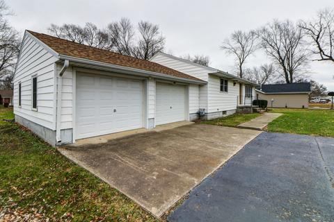 409 N Walnut, Catlin, IL 61817 photo 3