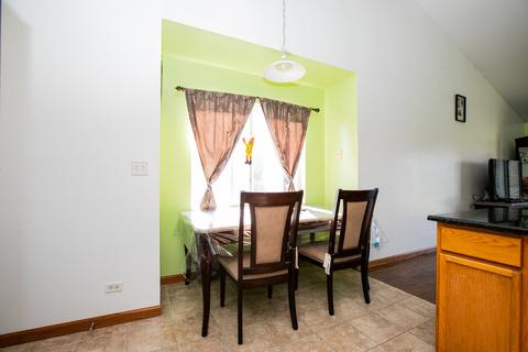519 Shadow Dr, Harvard, IL 60033 photo 7