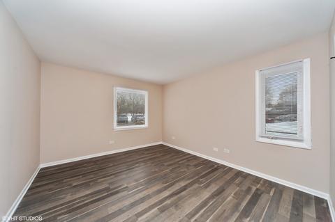 1201 Pleasant Run Dr #305, Wheeling, IL 60090 photo 7