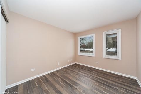 1201 Pleasant Run Dr #305, Wheeling, IL 60090 photo 10