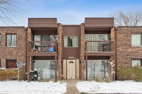 1201 Pleasant Run Dr #305, Wheeling, IL 60090 photo 1