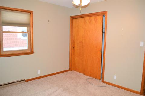 401 Erickson St, Ottawa, IL 61350 photo 9