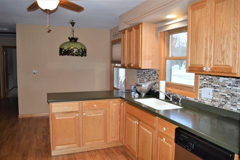 401 Erickson St, Ottawa, IL 61350 photo 4