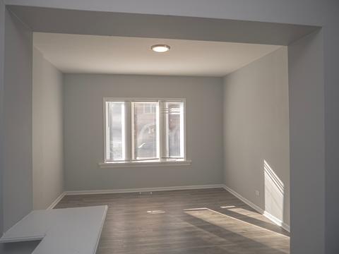4553 S Champlain Ave, Chicago, IL 60653 photo 5
