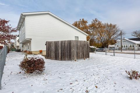 700 N Porter St, Elgin, IL 60120 photo 17