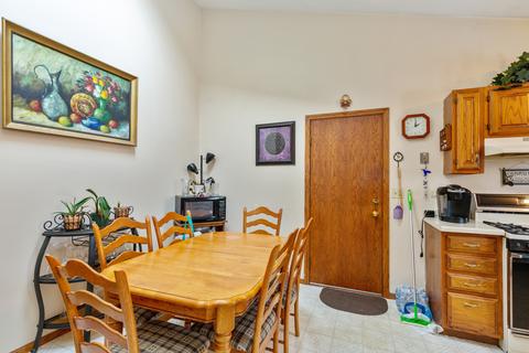700 N Porter St, Elgin, IL 60120 photo 5