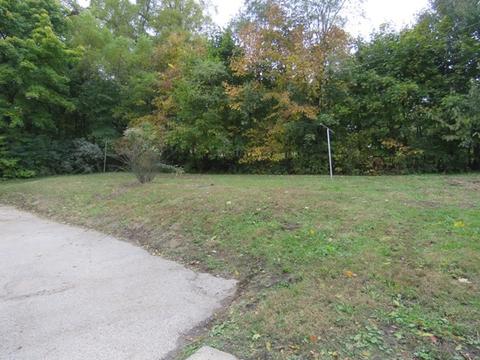 627 Sherman Ave, Elgin, IL 60120 photo 8