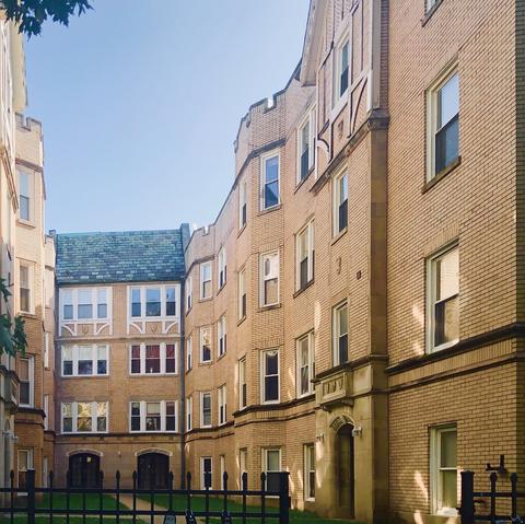 6317 N Artesian Ave #2W, Chicago, IL 60659 photo 1