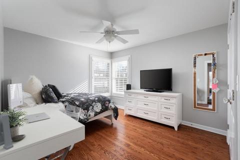 310 E Prairie Ave, Wheaton, IL 60187 photo 24