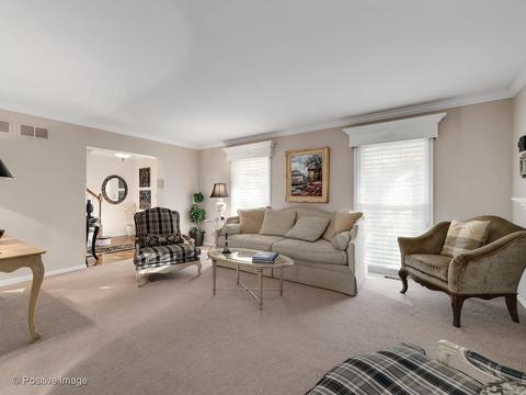 440 Hevern Dr, Wheaton, IL 60189 photo 12