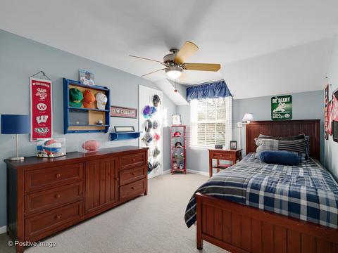 440 Hevern Dr, Wheaton, IL 60189 photo 16