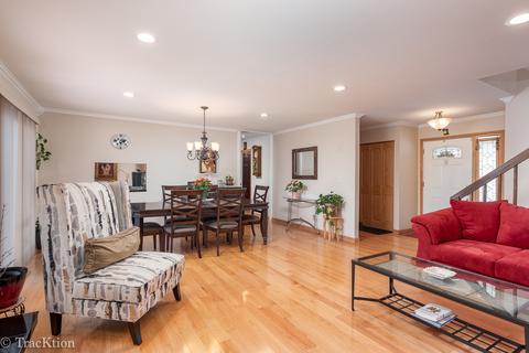 601 Darien Ct, Hoffman Estates, IL 60169 photo 4