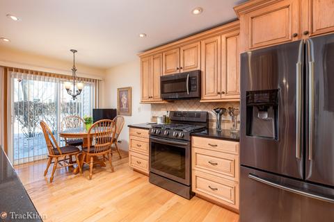 601 Darien Ct, Hoffman Estates, IL 60169 photo 7