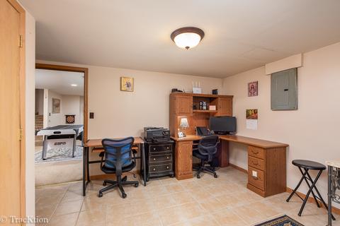 601 Darien Ct, Hoffman Estates, IL 60169 photo 19