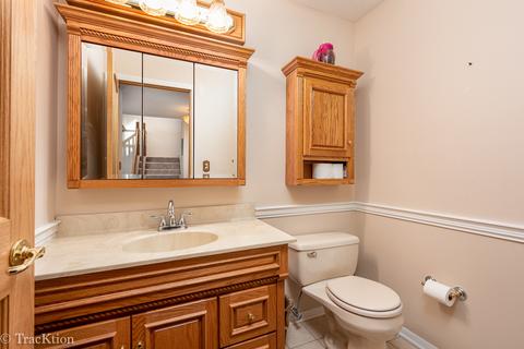 601 Darien Ct, Hoffman Estates, IL 60169 photo 9