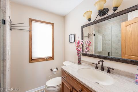 601 Darien Ct, Hoffman Estates, IL 60169 photo 13