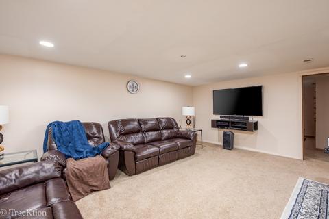 601 Darien Ct, Hoffman Estates, IL 60169 photo 18