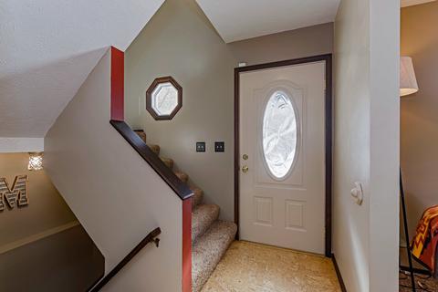 1304 Clover Ln, Normal, IL 61761 photo 2