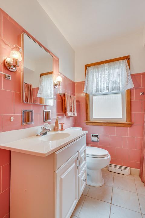 11615 S Artesian Ave, Chicago, IL 60655 photo 9