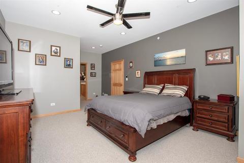 271 E Railroad Ave #301, Bartlett, IL 60103 photo 12