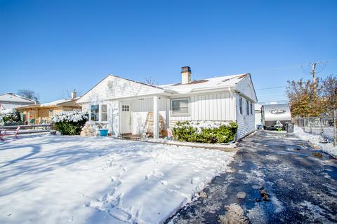 656 N Wayne Pl, Wheeling, IL 60090 photo 1