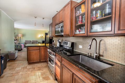 656 N Wayne Pl, Wheeling, IL 60090 photo 5