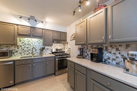 5000 Carriageway Dr #304, Rolling Meadows, IL 60008 photo 3