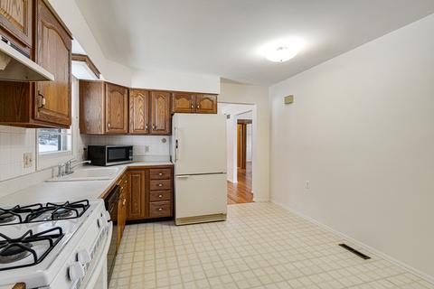 4607 Ashley Dr, Mchenry, IL 60050 photo 12