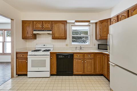 4607 Ashley Dr, Mchenry, IL 60050 photo 10